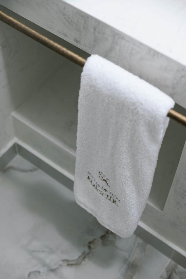 Suites De Luxe Katerina Kokkinos Pirgos Luaran gambar