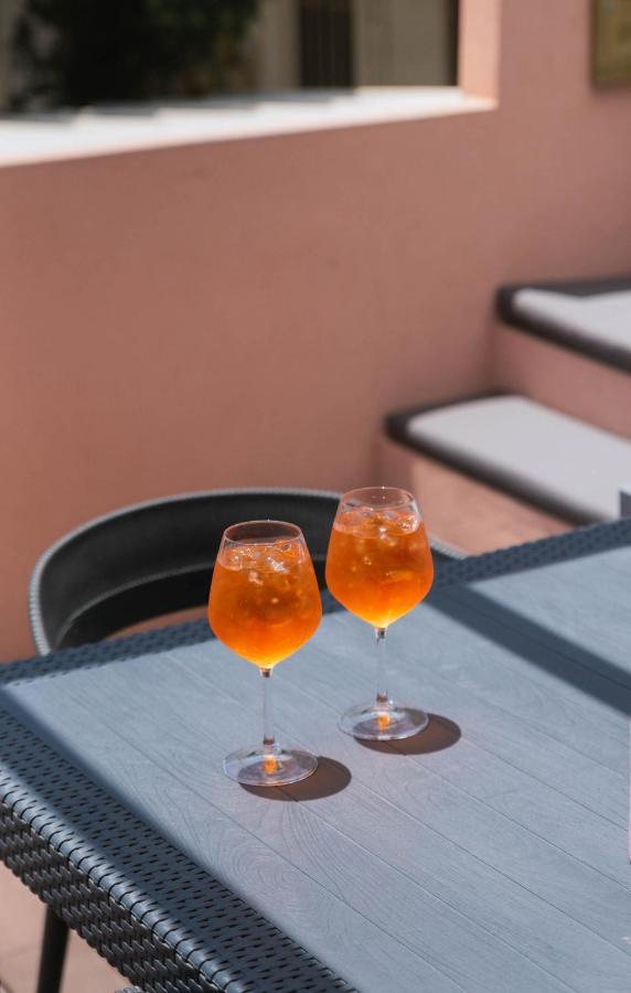 Suites De Luxe Katerina Kokkinos Pirgos Luaran gambar