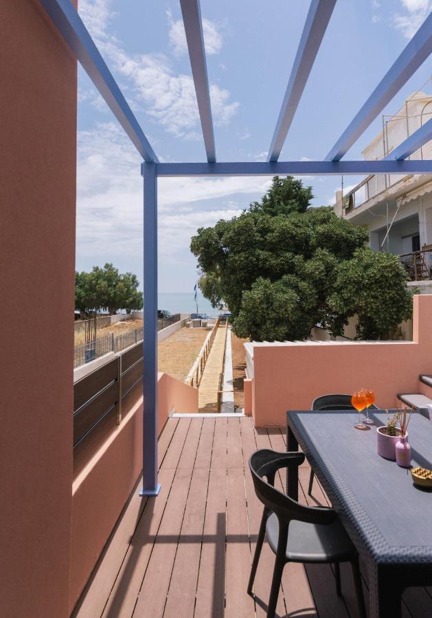 Suites De Luxe Katerina Kokkinos Pirgos Luaran gambar